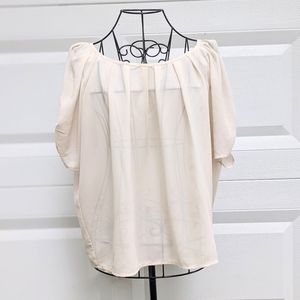 Moon collection top size M 100% polyester short sleeve blouse